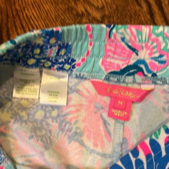 Lilly Pulitzer Coraline Beach You To It Shorts Large NWT - Picture 6 of 12
